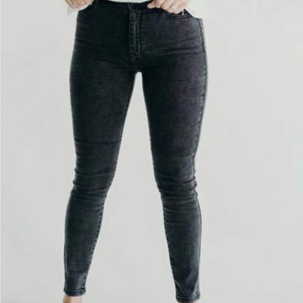 Size 5 Miller Carly Jean Los Angeles Skinny Jeans